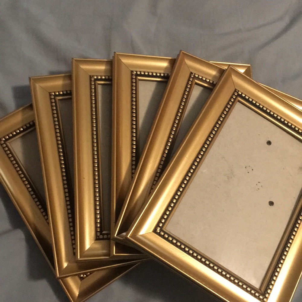 4”x6” Photo Frames - Six in Gold